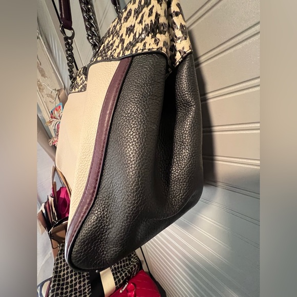 COACH Turnlock Edie Carryall In Colorblock With Snakeskin Detail w/ Wallet - Picture 10 of 16
